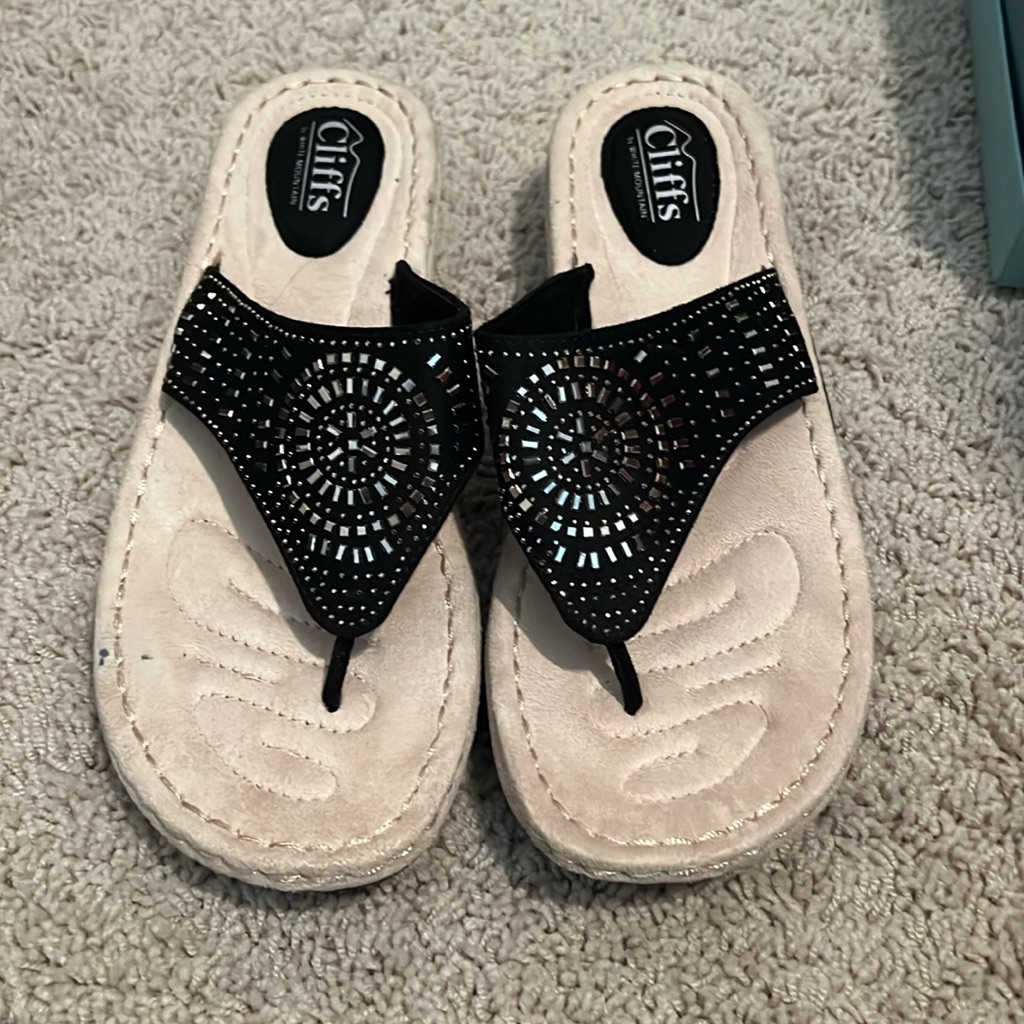 Cliffs By White Mountain Sandals. New Did Not Wear.